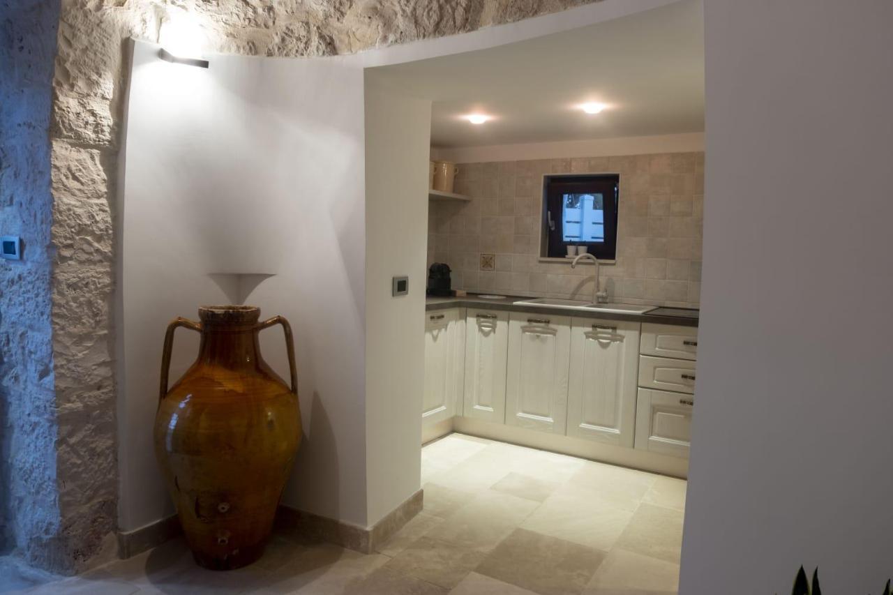 Orutra Villa Noci Bagian luar foto